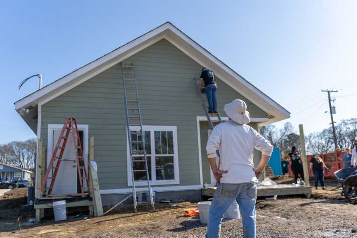 Habitat for Humanity dedicating 8 new homes in Bessemer