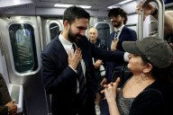 Así es 'Zohran Mamdani, el improbable': musulmán, socialista y a punto de ser alcalde de Nueva York