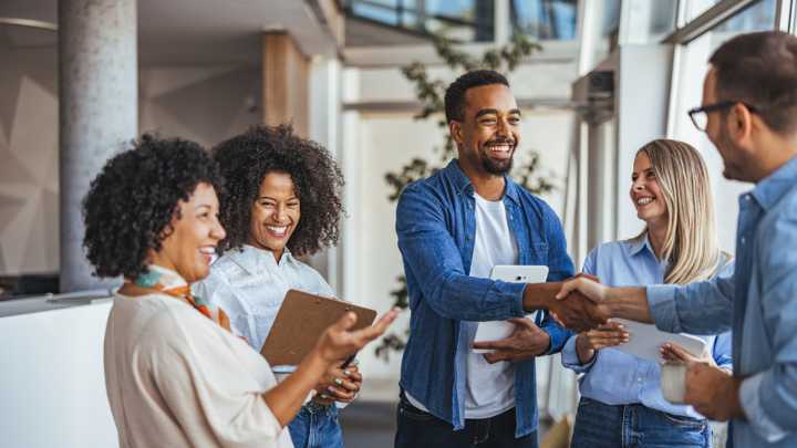 Ofertas laborales sin experiencia: Estas vacantes le abren la puerta al mercado laboral