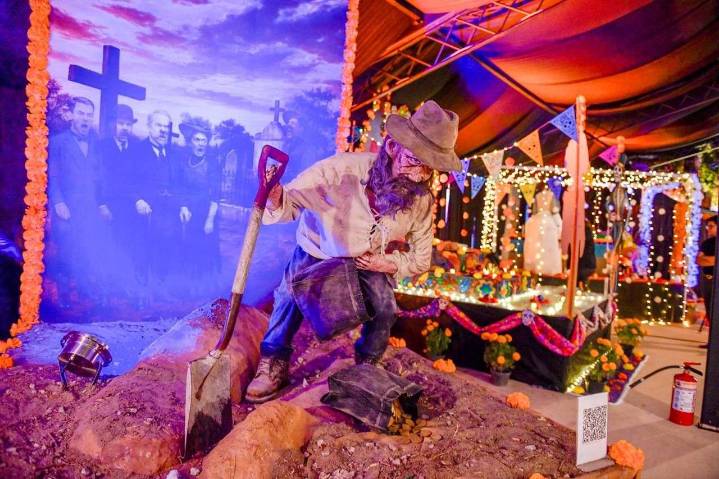 Celebra Estado Día de Muertos con exposición Raíces y Recuerdos