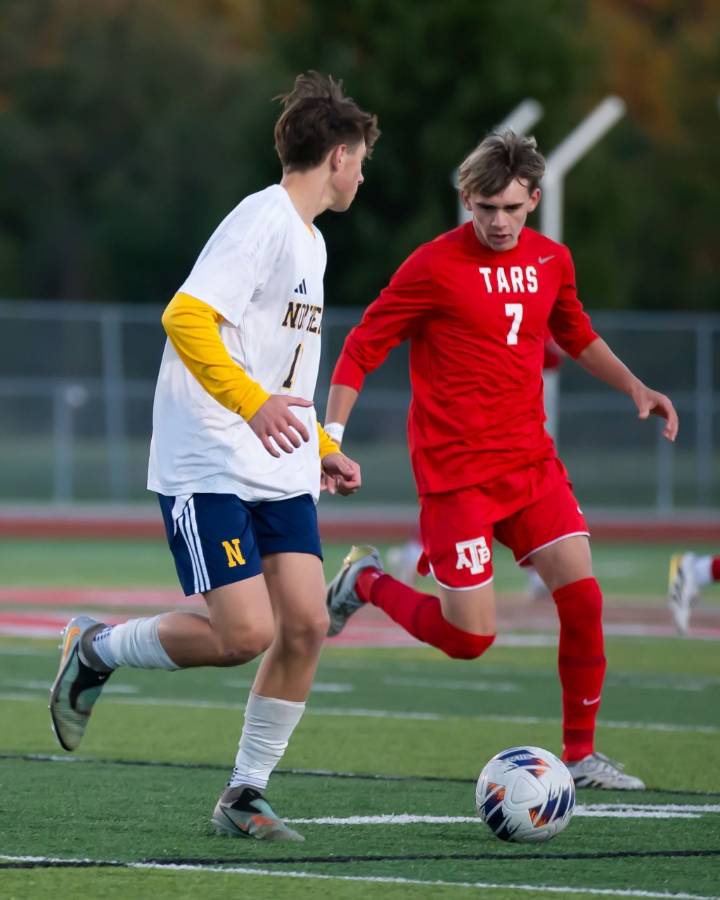 Photo Gallery for the Anchor Bay-Port Huron Northern Division 1 boys soccer district game