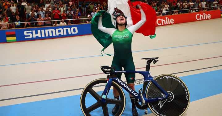 ¡Orgullo mexicano! Yareli Acevedo hace historia al ganar oro mundial en ciclismo de pista en Chile