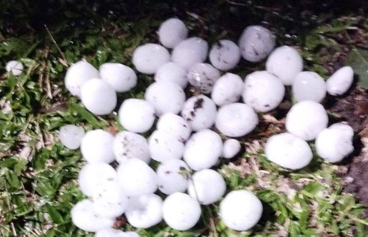 Diluvio, viento y granizo: así se hizo sentir la tormenta en el sudeste tucumano (video)