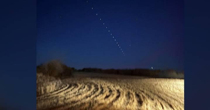 Manitoba news: Starlink satellite constellation caught on camera