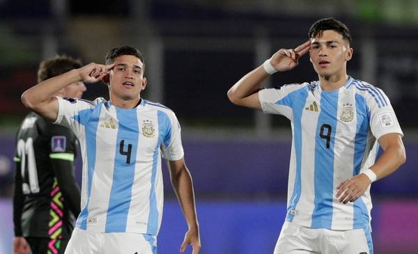 El DT de Colombia calentó la previa contra Argentina Sub 20: "Les gusta"
