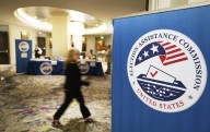 Aliados de Trump insisten en exigir prueba de ciudadanía para votar