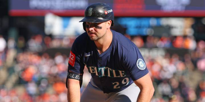 Mariners discuss seizing moment ahead of ALDS Game 5
