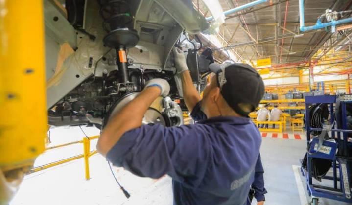 Empuje de las manufacturas y electricidad dan crecimiento a la industria