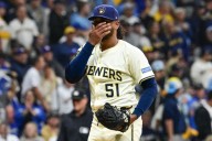 Yoshinobu Yamamoto, Dodgers shut down Brewers, grab 2