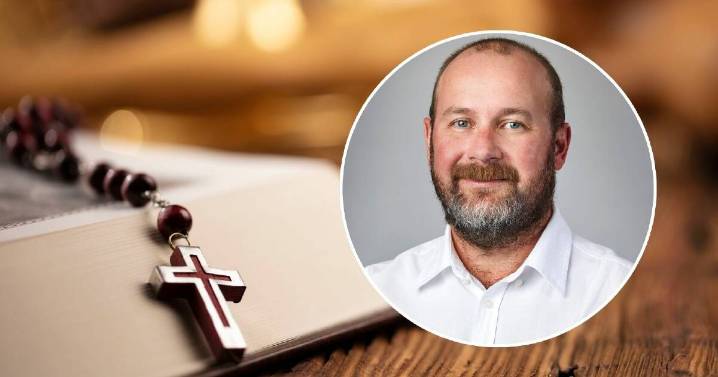 30-year school reunion brings up past trauma for LGBTQI+ advocate