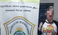 Militante libertaria atacó a manifestantes opositores a Milei