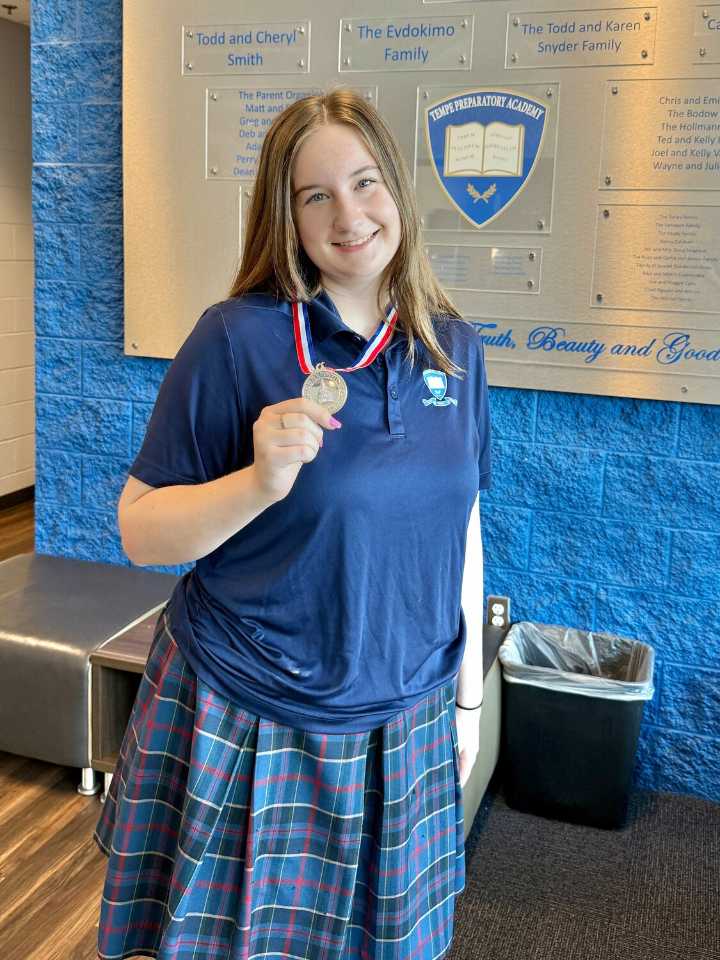 Tempe Teen Ella Meaker Earns Prestigious U.S. Congressional Silver Medal