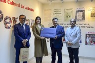 El Peruano y EE. UU. premian a joven ganadora de "La Crónica del Bicentenario"