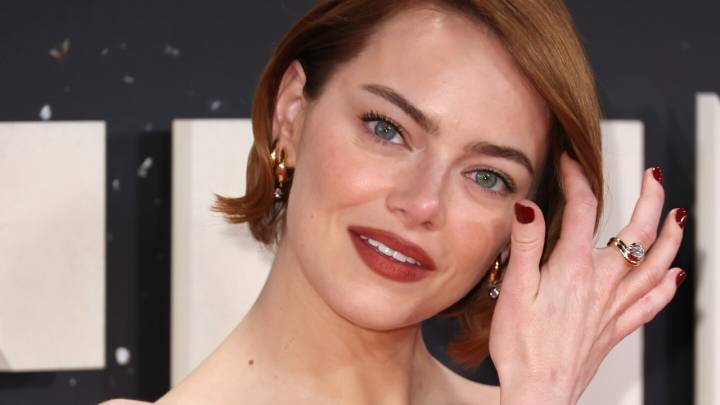 Uñas rojo cereza: 8 diseños originales y lindos para el otoño e invierno 2025