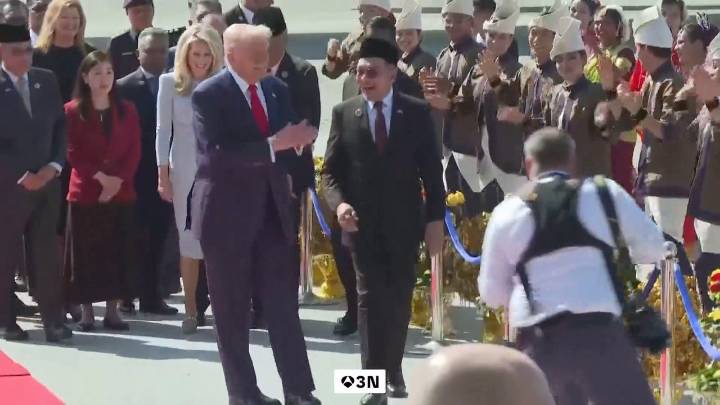 El baile inesperado de Trump en Malasia marca el inicio de su intensa gira asiática