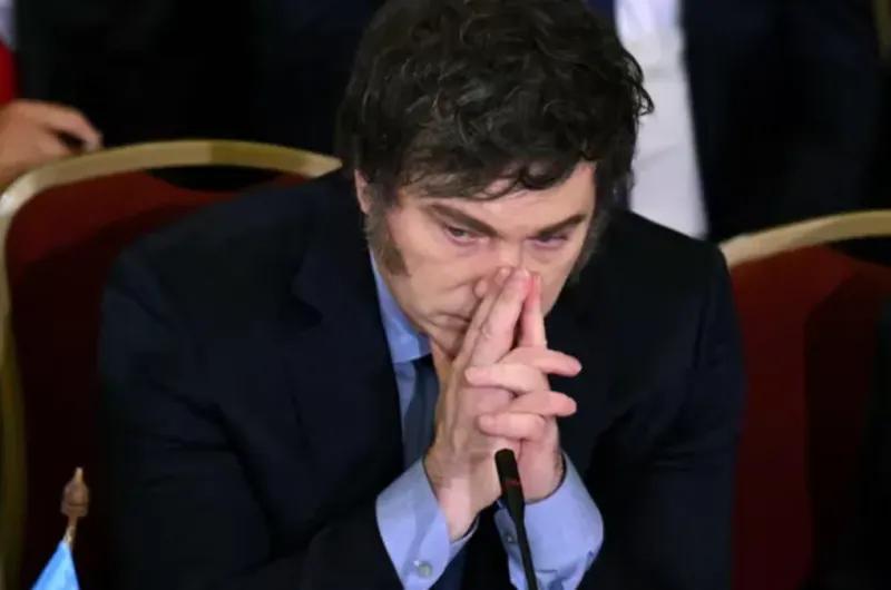 Se desploma la imagen de Javier Milei y alcanza su octavo mes consecutivo