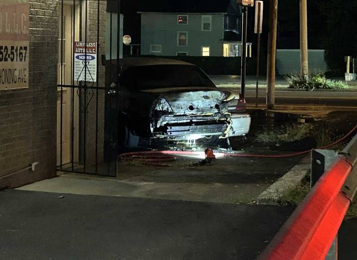 Youngstown Police Department investigating car fire across from bowling alley