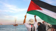 Hay dos chilenas: Flotilla con dirección a Gaza es intervenida por Armada de Israel