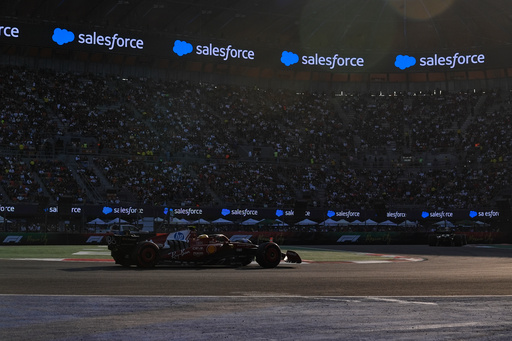 México celebra su décima carrera de F1 consecutiva con lleno total pese a ausencia de Sergio Pérez