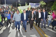 Regino Amado estuvo en la inauguración de obras de pavimentación en Monteros