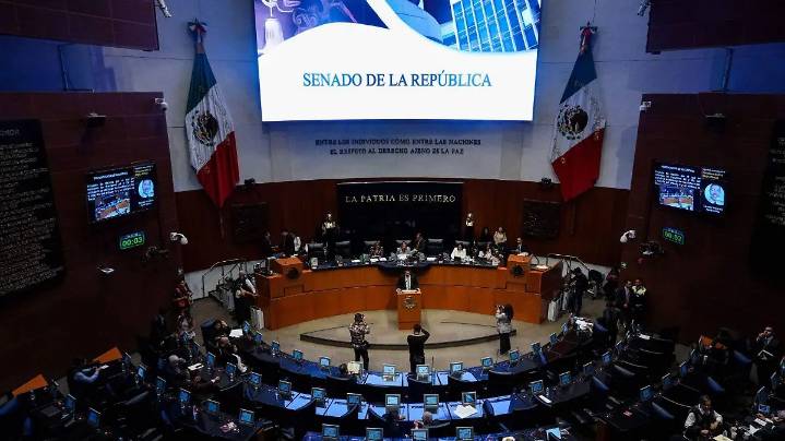 Senado propone donar una quincena a damnificados por lluvias; oposición advierte posible uso político de recursos