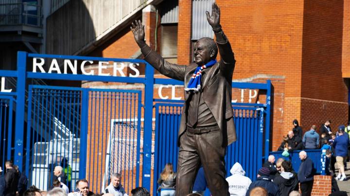 Rangers condemn 'shameful' fire attack on Walter Smith statue
