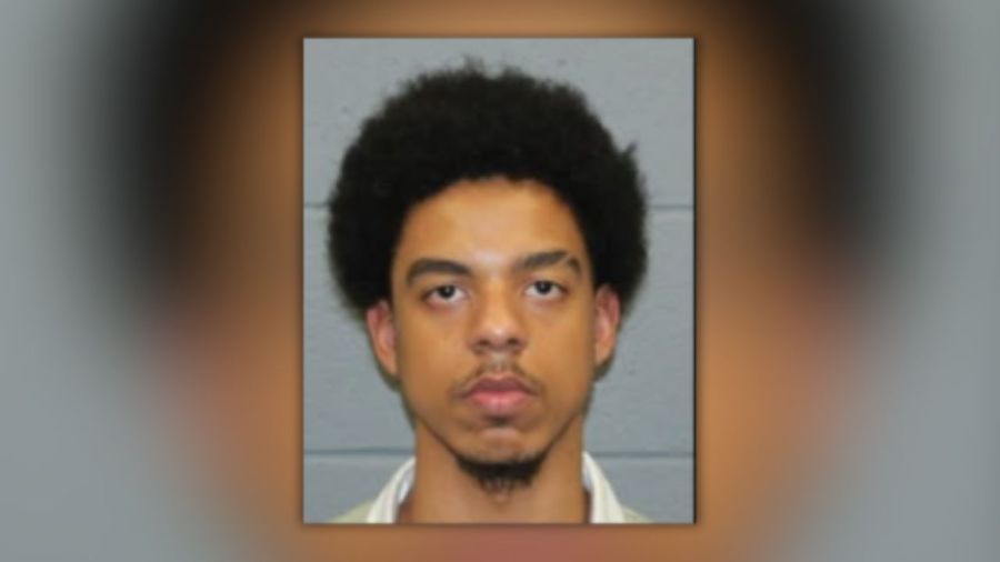 Police searching for man accused of attempted murder in Waterbury
