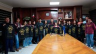Cinthia Teniente reconoce a estudiantes del Tec de Roque con entrega de uniformes en Villagrán