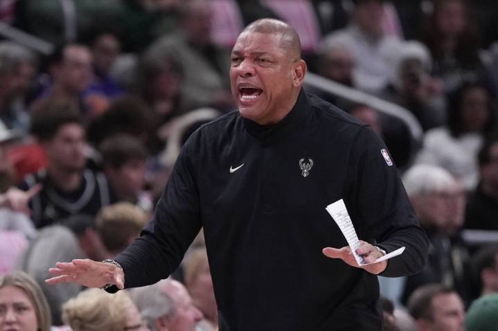 Doc Rivers denies Giannis-Knicks offseason drama:
