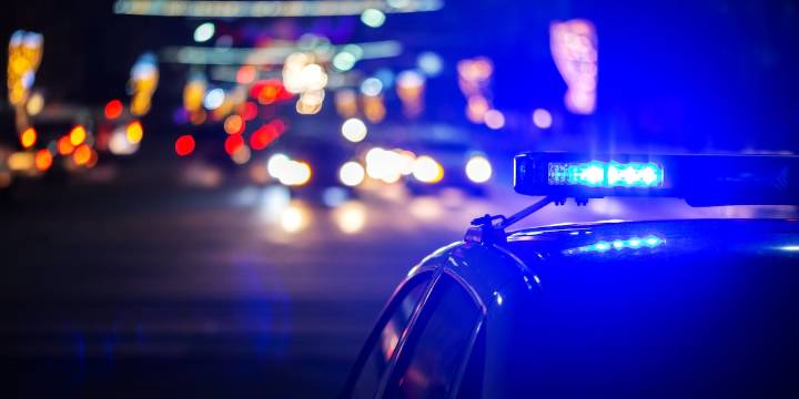 Man arrested after brief chase on I