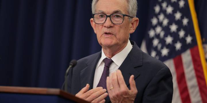 Goldman economists on the Gen Z hiring nightmare: 'jobless growth' is probably the new normal