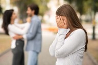 Woman's Husband 'Forgot' to Tell Her That Ex-Girlfriend Was Staying the Night