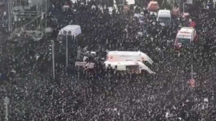 Masiva protesta de judíos ultraortodoxos en Jerusalén contra el reclutamiento militar en Israel: esto es lo que se sabe