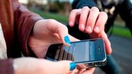 Una médica de 62 años redujo a un ladrón que le robó el celular en una estación de servicio