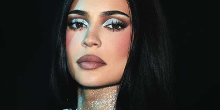Kylie Jenner's King Kylie Makeup Collection Is an Ode to 2016 Glam