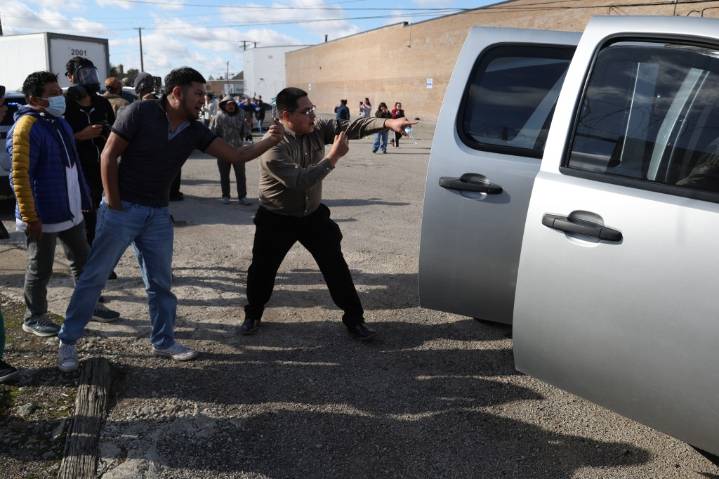 DHS defends using tear gas on residents in Little Village