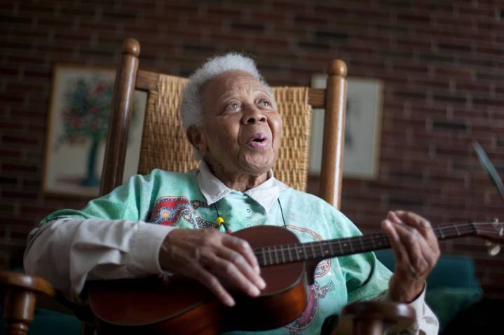 Vintage Chicago Tribune: The city's centenarians