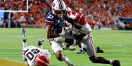 Auburn drops early lead, falls at home as No. 10 Georgia slips ahead 20