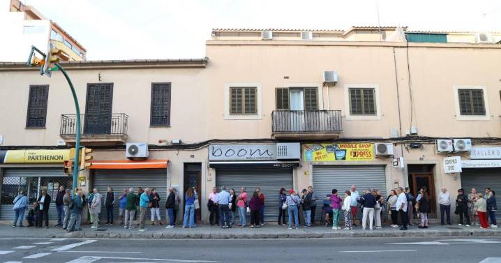 Más de la mitad de los jubilados de Mallorca interesados en viajar con el Imserso se han quedado sin plaza