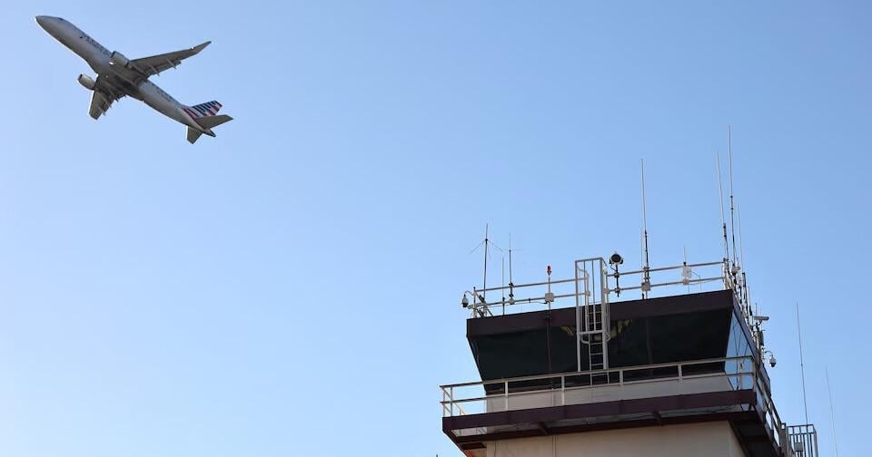 Unpaid air traffic controllers call out sick as government shutdown continues