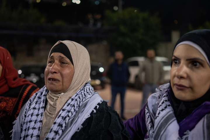Israel traslada a presos palestinos a las cárceles de Ofer y Ketziot de cara al canje