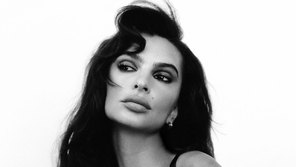 Emily Ratajkowski Then & Now: Photos of the Model Through the Years