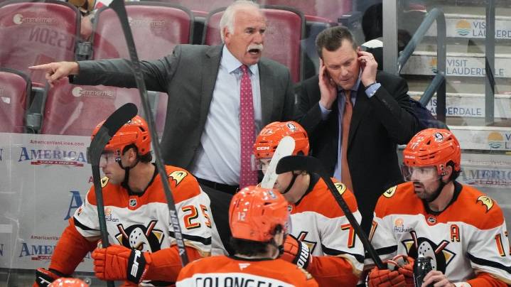 Joel Quenneville returns to South Florida with a win and applause