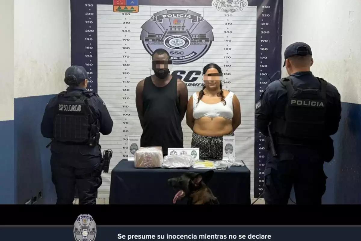Detienen a pareja en Playa del Carmen con posesión de presunta droga; aseguran vehículo y teléfonos celulares