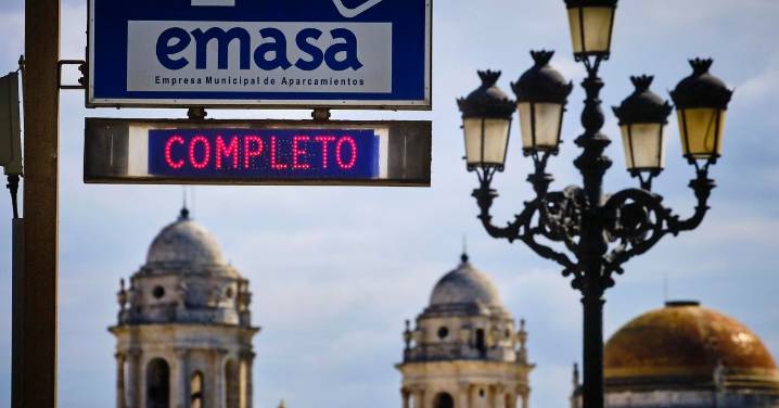 Trabajadores de Emasa se manifestarán mañana en el Pleno de Cádiz por el bloqueo de su convenio colectivo