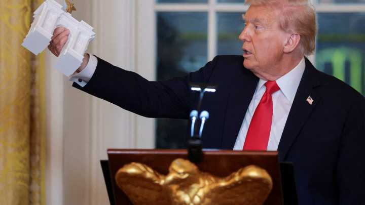 President reveals plans for 'Arc de Trump' project
