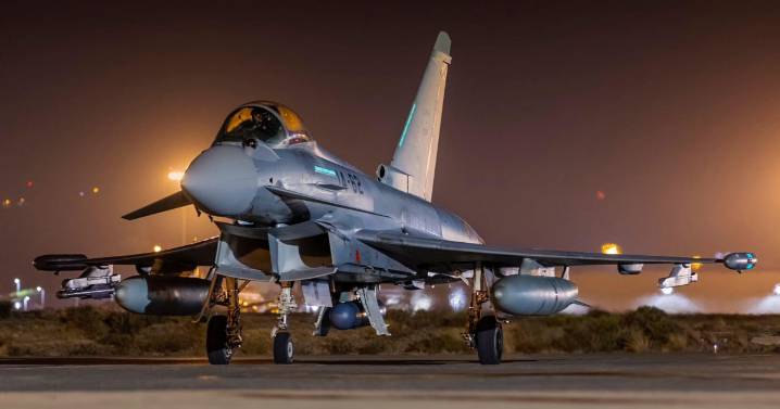 Nuevos Eurofighter toman el relevo de los veteranos F-18 para formar un escudo aéreo en Canarias