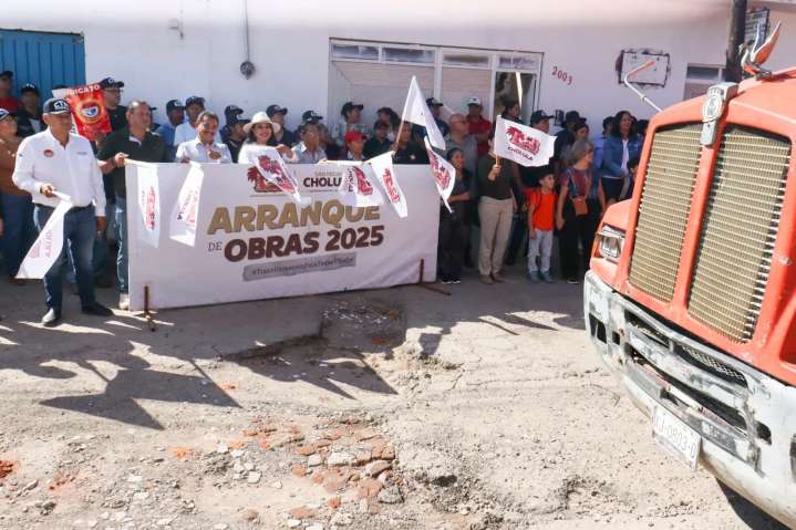 Tonantzin Fernández reafirma compromiso con el mejoramiento de vialidades en San Pedro Cholula