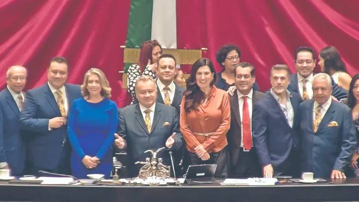 Avalan Ley de Aduanas con la Sonora Santanera