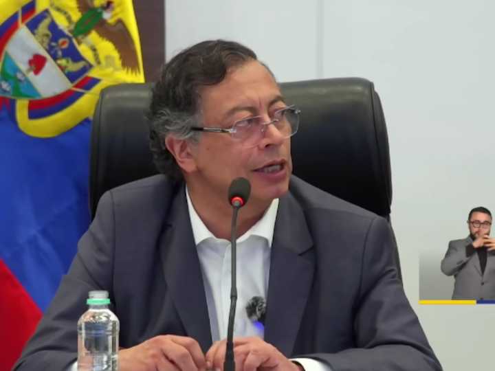 Juez ordena a Petro retractarse sobre comentario acerca del clítoris